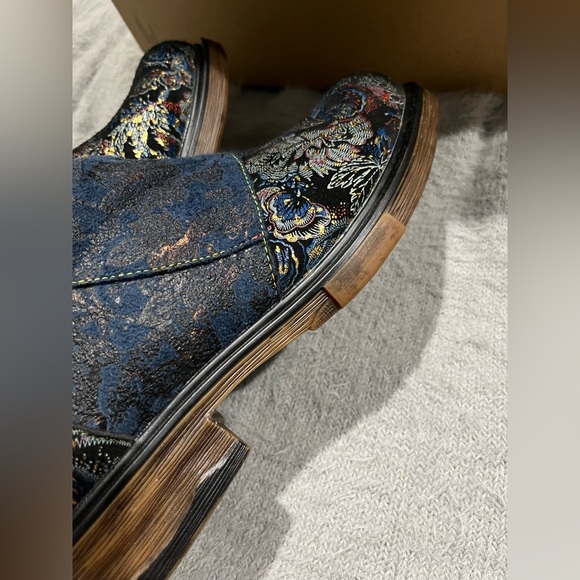 L'ARTISTE BY SPRING STEP Success Navy Boots - Picture 12 of 16